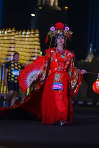 BIB: 68423
                            <button type="button" onclick="openModal(21048095)" class="btn btn-primary btn-sm float-right btn-popup" data-toggle="modal" data-target=".modal-high-quality">
                        <i class="fas fa-shopping-cart"></i> Add to Cart
                    </button>
                                            <button type="button" onclick="isThisMe(21048095, true)" class="btn btn-success btn-sm float-right btn-popup btn-isme hidden" data-toggle="tooltip" data-placement="bottom" title="นี่คือรูปของคุณใช่ไหม คลิกที่นี่เพื่อเอาเข้าอัลบั้ม">
                        <i class="fas fa-plus"></i> Add to album
                    </button>
                    <button type="button" onclick="isThisMe(21048095, false)" class="btn btn-warning btn-sm float-right btn-popup btn-isnotme hidden">
                        <i class="fas fa-ban"></i> Remove from album
                    </button>